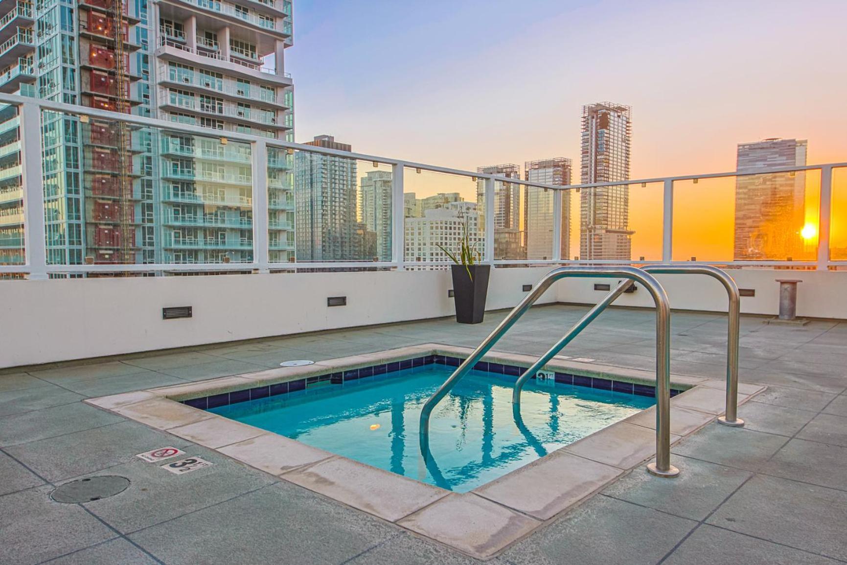 Stunning 1 Bdr 1 Bth, Pool, Jacuzzi Apartamento Los Angeles Exterior foto